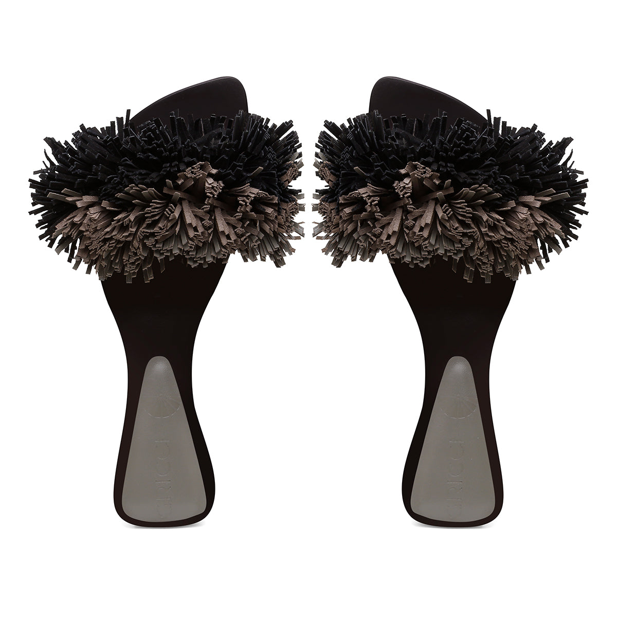 Rasteira Pompom Franjas Preto e Cinza