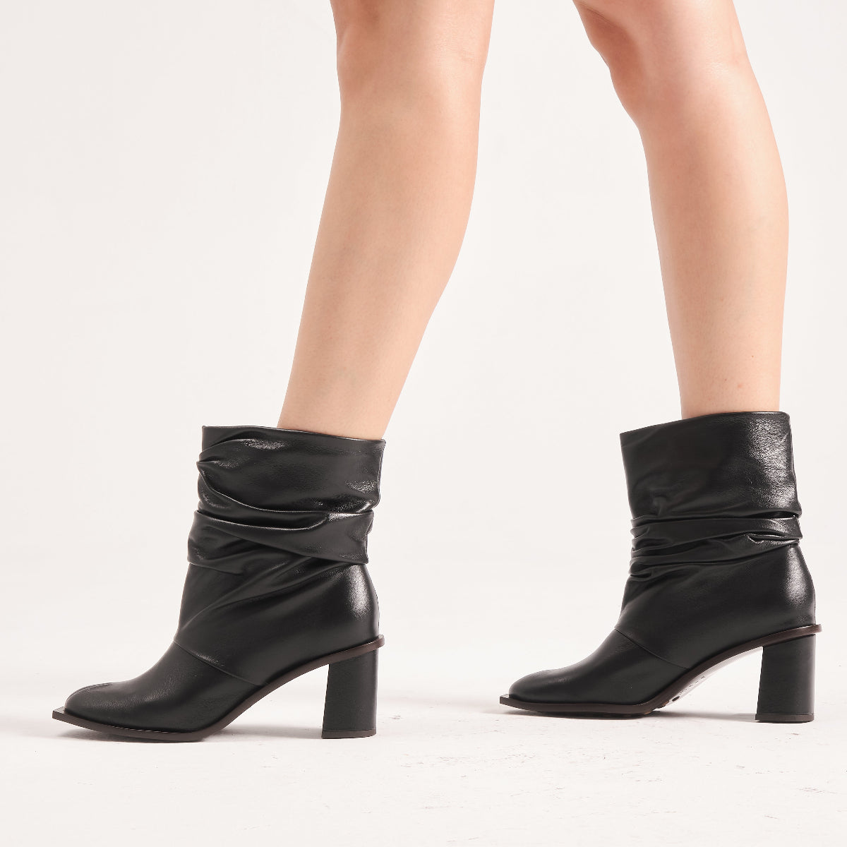 Bota Salto Cano Médio Sanfonada Amiga